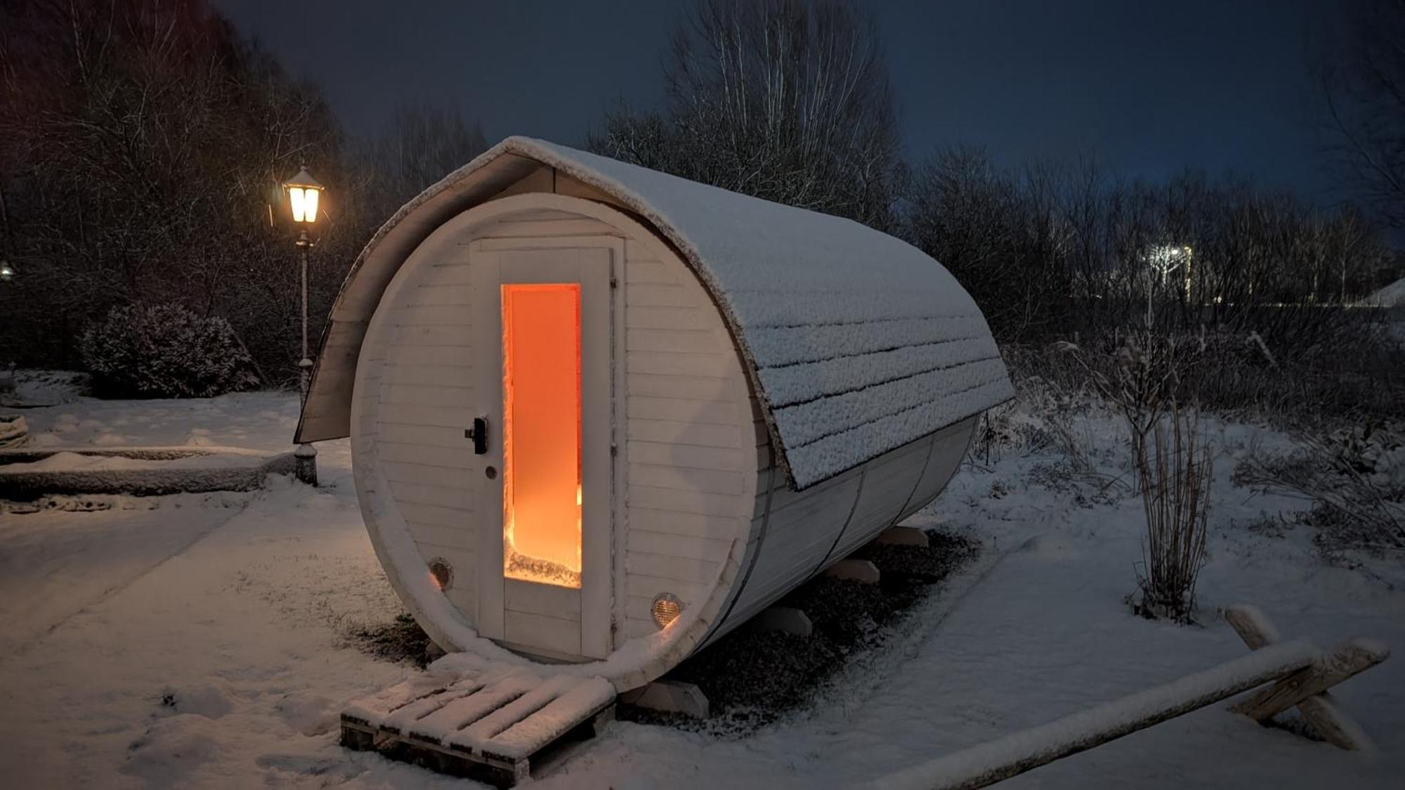 Bettis - Uebernachten Im Iglu-Tinyhaus Tostedt  Exterior photo